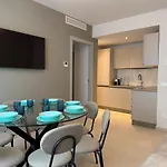 Alfieri1 - Netflix-parking-supermarket-centro Lejlighed